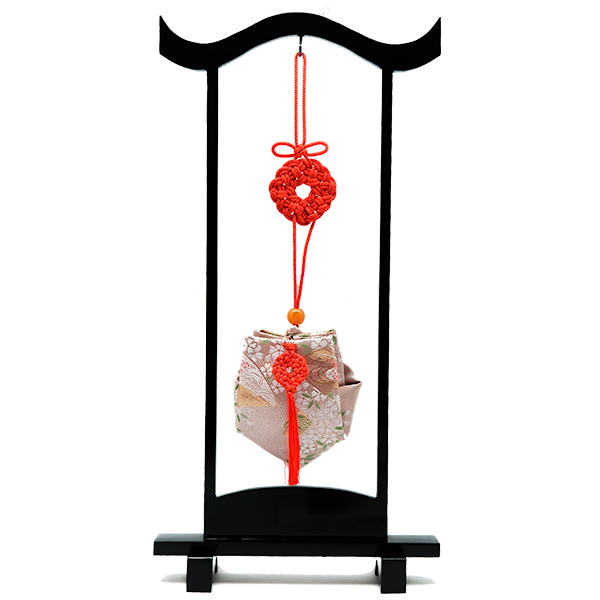訶梨勒（上品）飾り吊り台セット：朱紐/桜に扇面